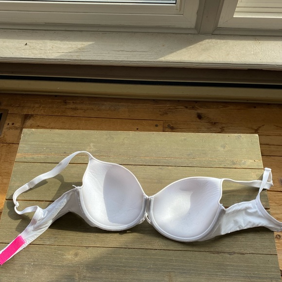 La Senza Bra - Picture 3 of 3